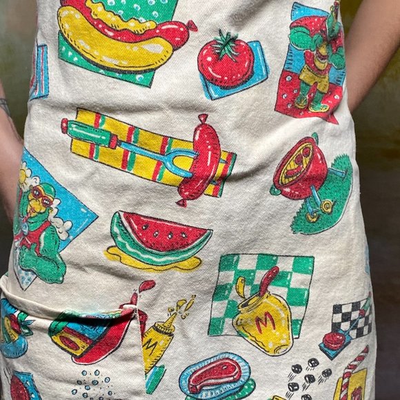Grilla Gear Hot Dogs & Burgers Grilling Apron - Picture 3 of 5